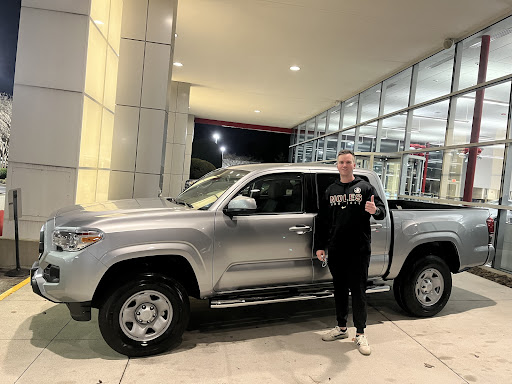Toyota Dealer «Checkered Flag Toyota», reviews and photos, 5301 Virginia Beach Blvd, Virginia Beach, VA 23462, USA
