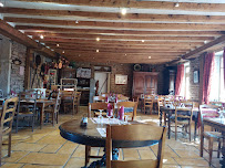 Atmosphère du Restaurant français Le Relais de l'Abbaye à Tournus - n°11