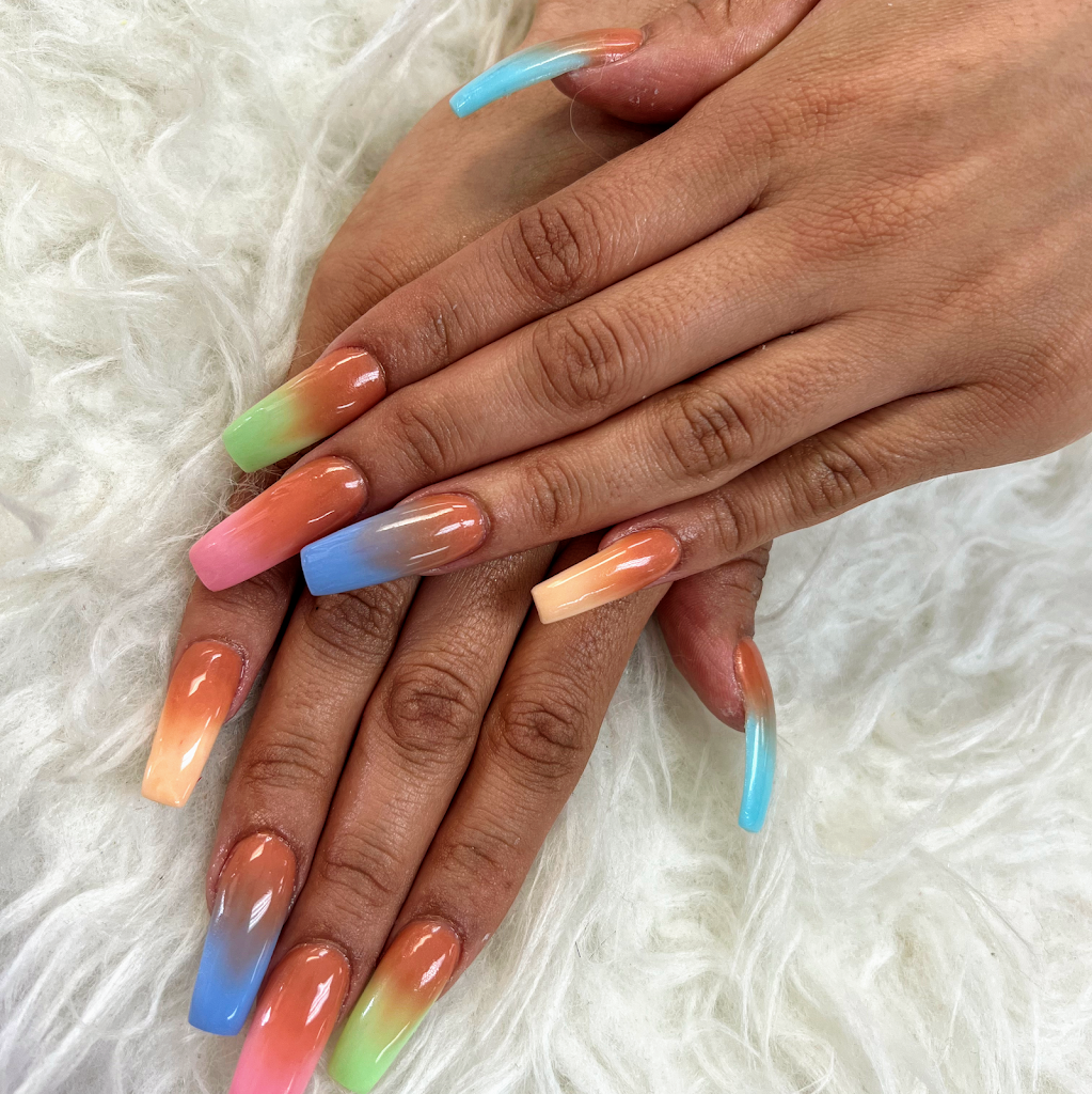 Bella Hair Nails N Spa 77484