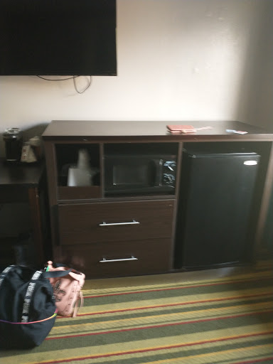 Super 8 by Wyndham Chico image