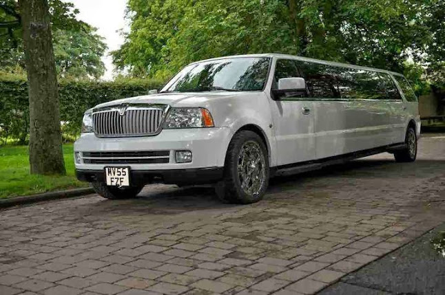 Roys Limousines & Wedding Cars - Manchester