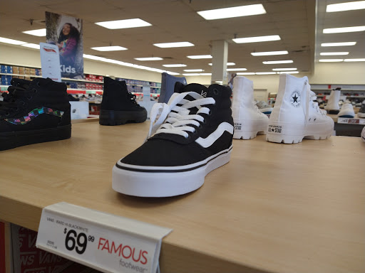 Shoe Store «Famous Footwear Outlet», reviews and photos, 5580 International Dr, Orlando, FL 32819, USA