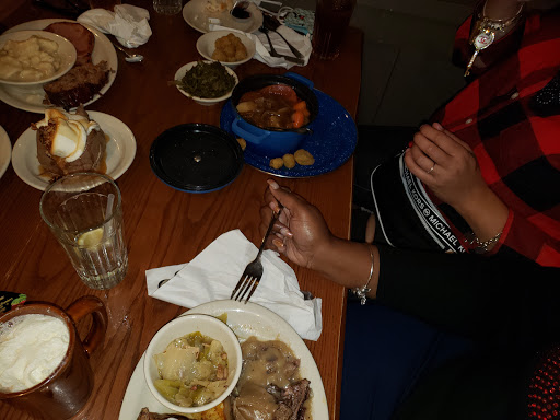 American Restaurant «Cracker Barrel Old Country Store», reviews and photos, 825 Marketplace Blvd, Hamilton Township, NJ 08691, USA