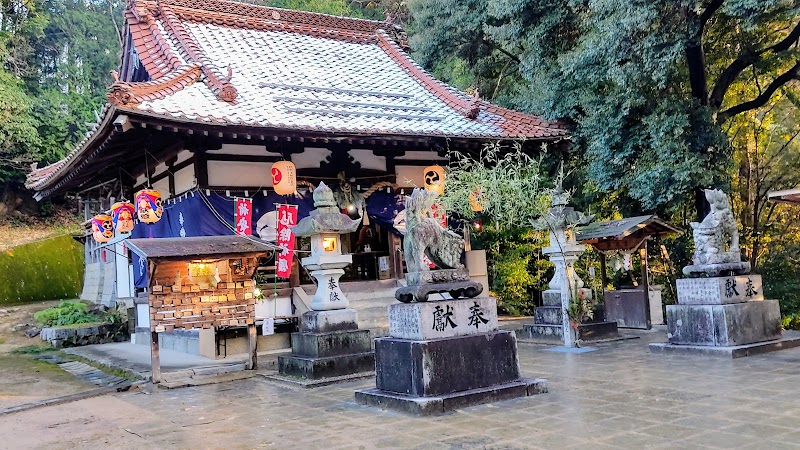 真亀山神社