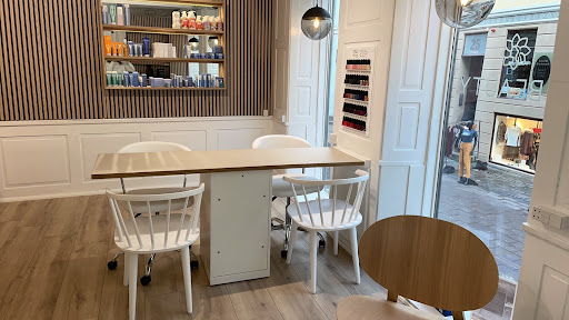In Βeauty by Sofia in Copenhagen, København