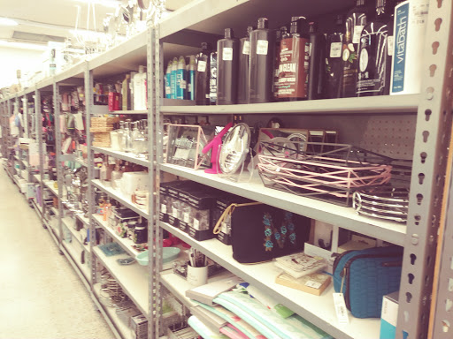 Home Goods Store «Tuesday Morning», reviews and photos, 1799 US-1, St Augustine, FL 32084, USA