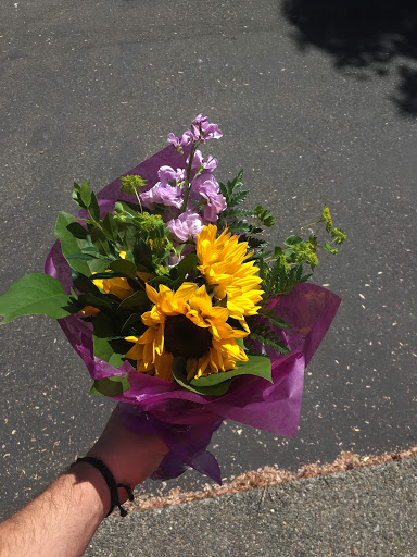 Florist «Mercer Island Florist», reviews and photos, 3006 78th Ave SE, Mercer Island, WA 98040, USA
