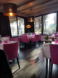 Atmosphère du Restaurant français La Terrasse de Premesques - n°12