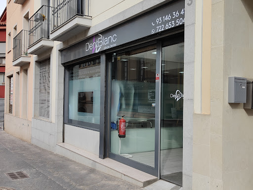 Dentblanc Clínica Dental Castellbisbal en Castellbisbal, Barcelona