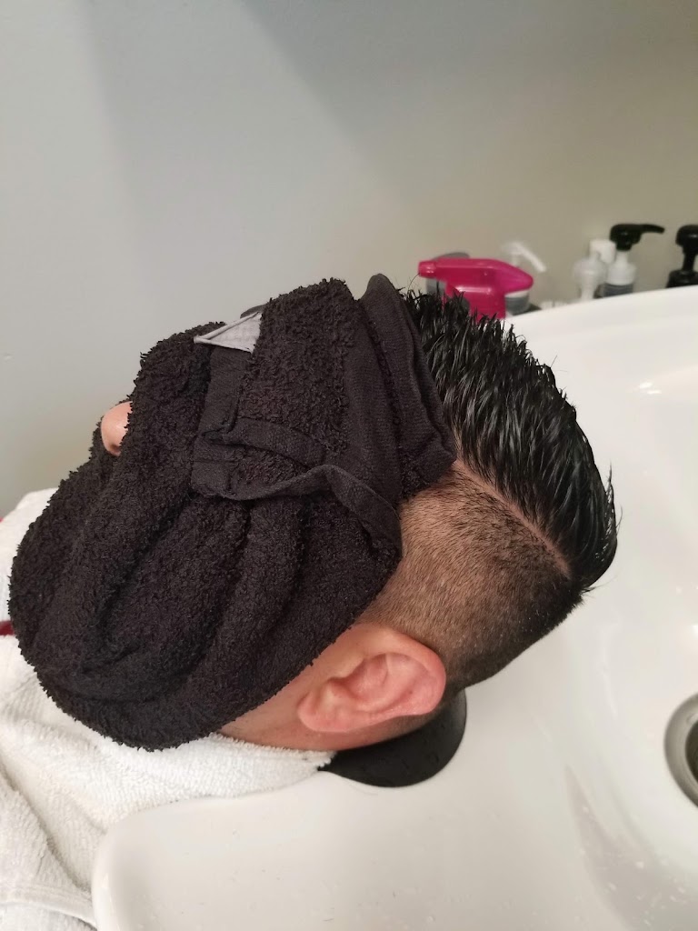 Gentlemens Clean Cuts 77469