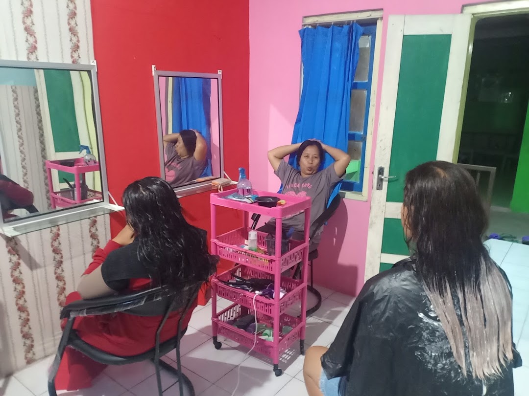 Dannie Shara Salon