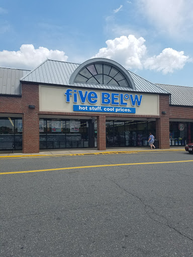 Shopping Mall «Riverdale Shops», reviews and photos, 935 Riverdale St, West Springfield, MA 01089, USA