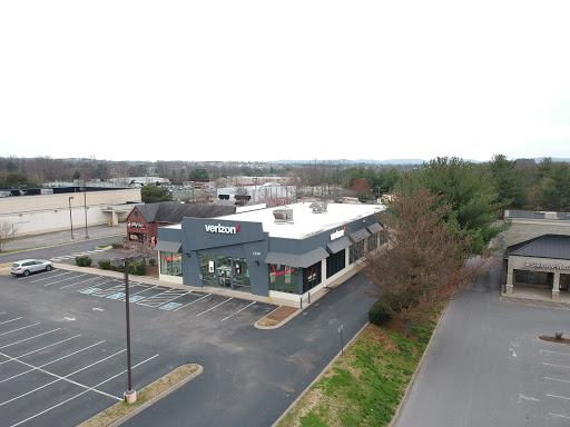 Cell Phone Store «Verizon Authorized Retailer - A Wireless», reviews and photos, 1120 Murfreesboro Rd, Franklin, TN 37064, USA