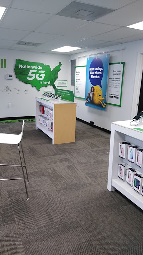 Cell Phone Store «Cricket Wireless Authorized Retailer», reviews and photos, 1344 Asheville Hwy, Hendersonville, NC 28791, USA