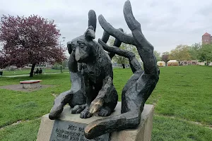 Dżok The Dog monument image