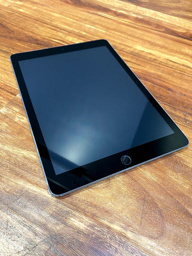 Electronics Repair Shop «Cellfone MD - cell phone repair», reviews and photos, 7637 N Milwaukee Ave, Niles, IL 60714, USA