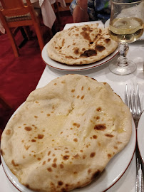 Naan du Restaurant indien Restaurant Neelkanth à Paris - n°1