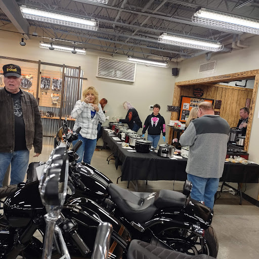 Harley-Davidson Dealer «Powder Keg Harley-Davidson», reviews and photos, 2383 Kings Center Ct, Mason, OH 45040, USA