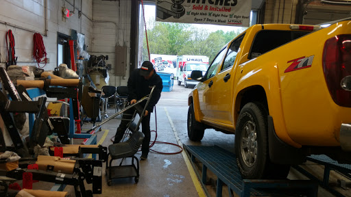 Truck Rental Agency «U-Haul Moving & Storage at University Ave», reviews and photos, 306 E University Ave, Champaign, IL 61820, USA