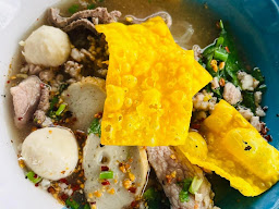 นายแกละ ก๋วยเตี๋ยวหมูต้มยำ
