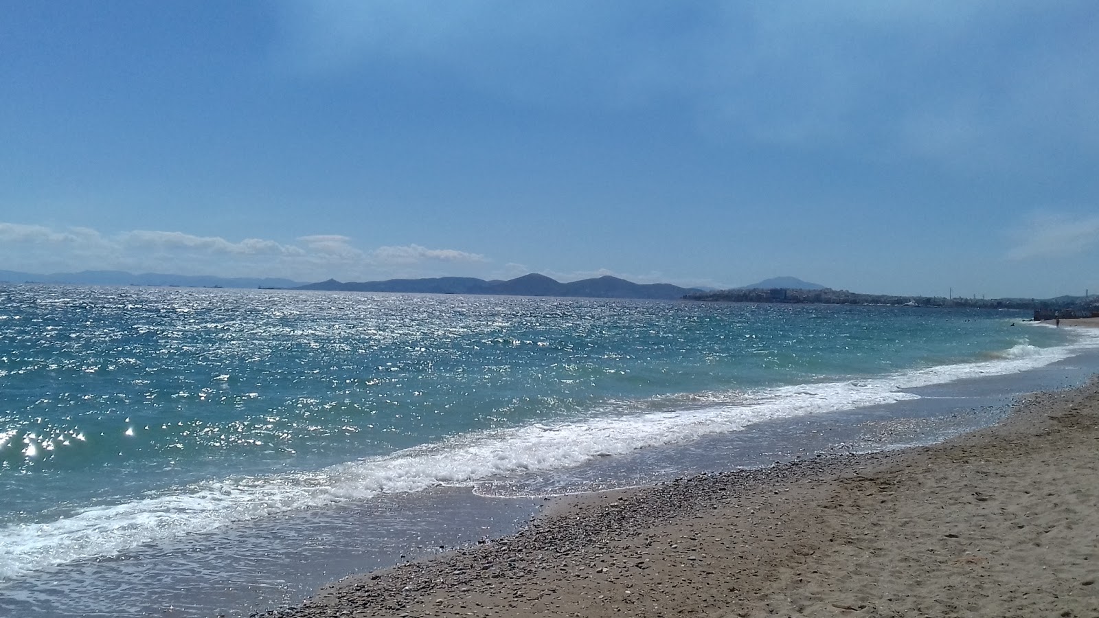 Foto von Paralia Edem und die siedlung