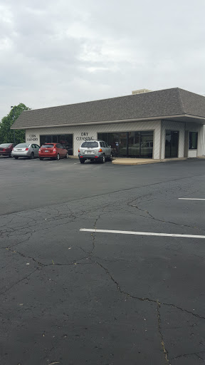 Dry Cleaner «Sunset Cleaners», reviews and photos, 25 S Elm St, Troy, OH 45373, USA