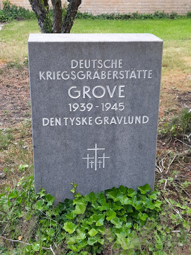 De tyske krigsgravsteder, Grove - Herning