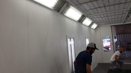 Auto Body Shop «Service King Collision Repair of North Dallas», reviews and photos, 10720 N Central Expy, Dallas, TX 75231, USA