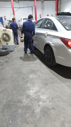 ورشة النخبة لصيانة السيارات – ميكانيكا وكهرباء 