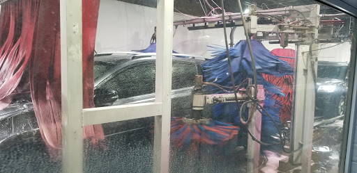 Car Wash «Diamond Finish Car Wash & Detail Center», reviews and photos, 5960 Barkley St, Shawnee Mission, KS 66202, USA