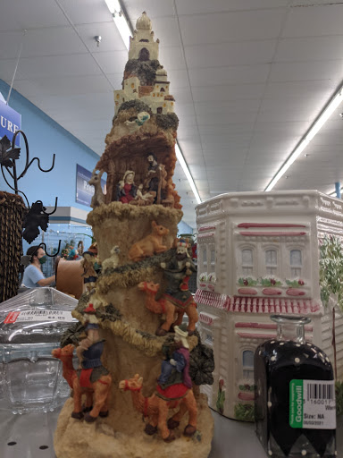 Thrift Store «Goodwill Industries of Middle Tennessee», reviews and photos, 575 S Jefferson Ave, Cookeville, TN 38501, USA