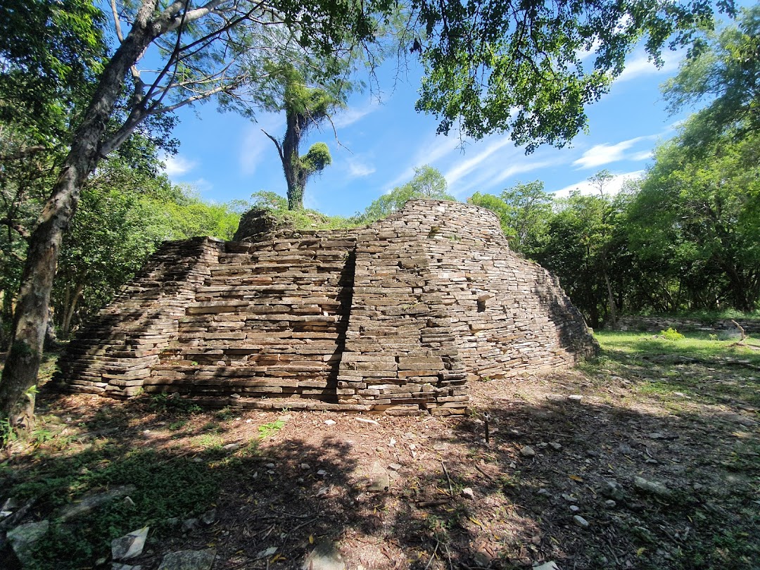 Zona Arqueológica El Sabinito