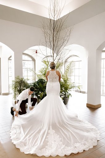 Bridal Shop «Diamond Bride & Tux», reviews and photos, 10760 Hwy 55, Plymouth, MN 55441, USA