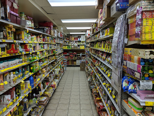 Grocery Store «Shital Grocery & Video», reviews and photos, 759 W Dundee Rd, Wheeling, IL 60090, USA