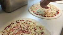 Photos du propriétaire du Pizzeria Pizza Chez Enzo à Carros - n°2