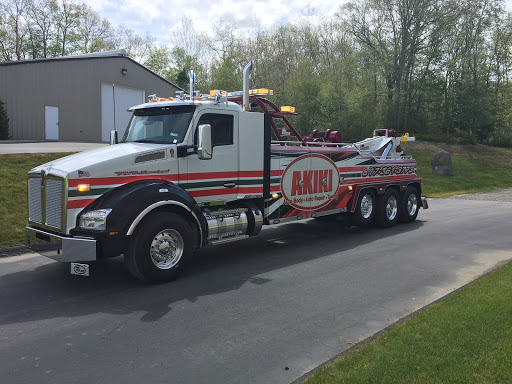 Auto Body Shop «Akiki», reviews and photos, 1035 Hyde Park Ave, Hyde Park, MA 02136, USA