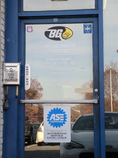 Auto Repair Shop «Lyons Automotive Center», reviews and photos, 17276 Dumfries Rd, Dumfries, VA 22026, USA