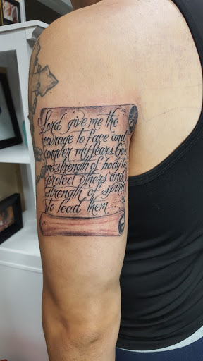 Tattoo Shop «Wildlife Tattoo», reviews and photos, 7149 Winnetka Ave, Winnetka, CA 91306, USA