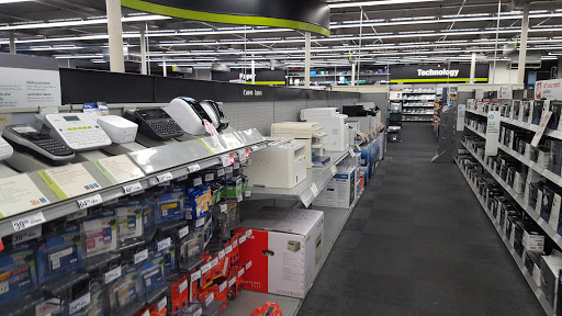 Office Supply Store «Staples», reviews and photos, 2120 SW 32nd Ave, Coral Gables, FL 33145, USA