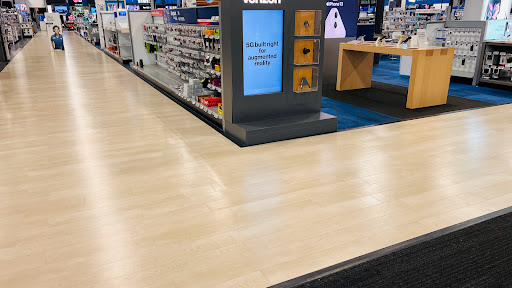 Electronics Store «Best Buy», reviews and photos, 871 E Lancaster Ave, Downingtown, PA 19335, USA