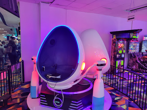 Bowling Alley «Bowlero Lanes Fun Center», reviews and photos, 4398 Monroe St, Toledo, OH 43613, USA