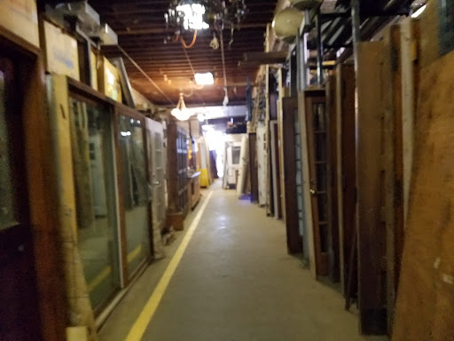 Door Supplier «Bauer Brothers Salvage», reviews and photos, 2432 N 2nd St, Minneapolis, MN 55411, USA
