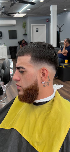 Barber Shop «Los Compadres Barber Shop», reviews and photos, 314 Moody St, Waltham, MA 02452, USA