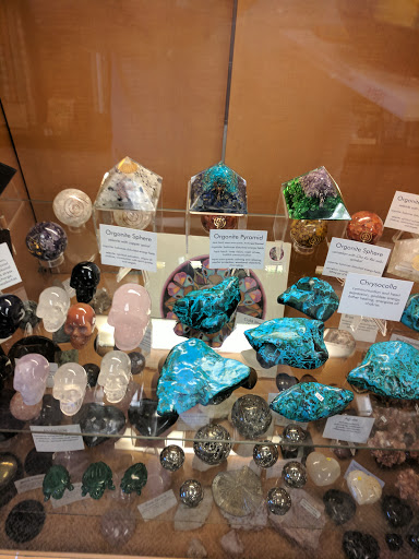 Book Store «Quest Book Shop», reviews and photos, 306 Geneva Rd, Wheaton, IL 60187, USA