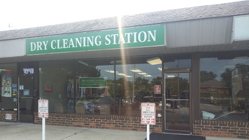 Dry Cleaner «Dry Cleaning Station», reviews and photos, 1045 Bethel Rd, Columbus, OH 43220, USA