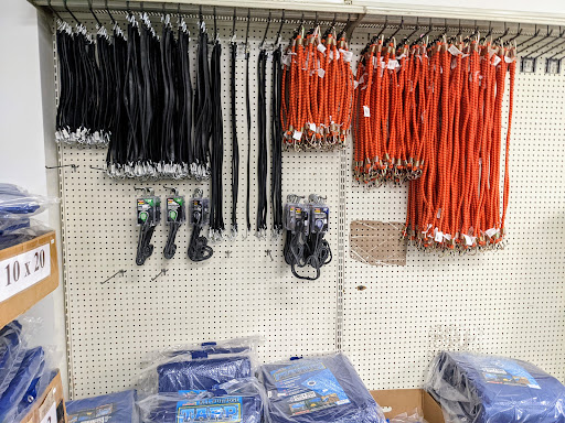 Clothing Store «Discount Madness», reviews and photos, 44 Bridge St, Pelham, NH 03076, USA