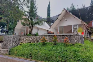 Glamping & Villa by Bukit Mutiara image