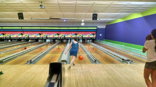 Bowling Alley «Blue Fox Rock n Bowl», reviews and photos, 1603 Hopmeadow St, Simsbury, CT 06070, USA