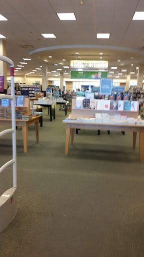 Book Store «Barnes & Noble», reviews and photos, 113 W County Center, Des Peres, MO 63131, USA