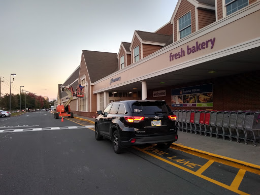 Grocery Store «Stop & Shop», reviews and photos, 385 Connecticut Ave, Norwalk, CT 06854, USA